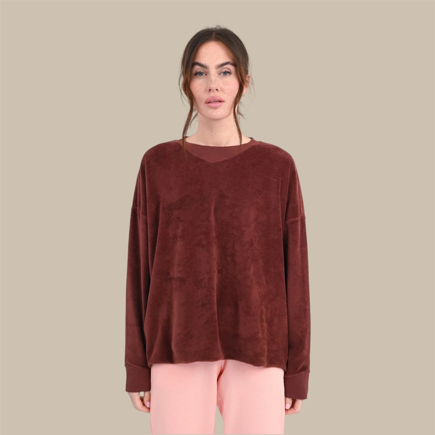 SWEATSHIRT VELVET WAYNE - Brown- Love, Joy & Victory