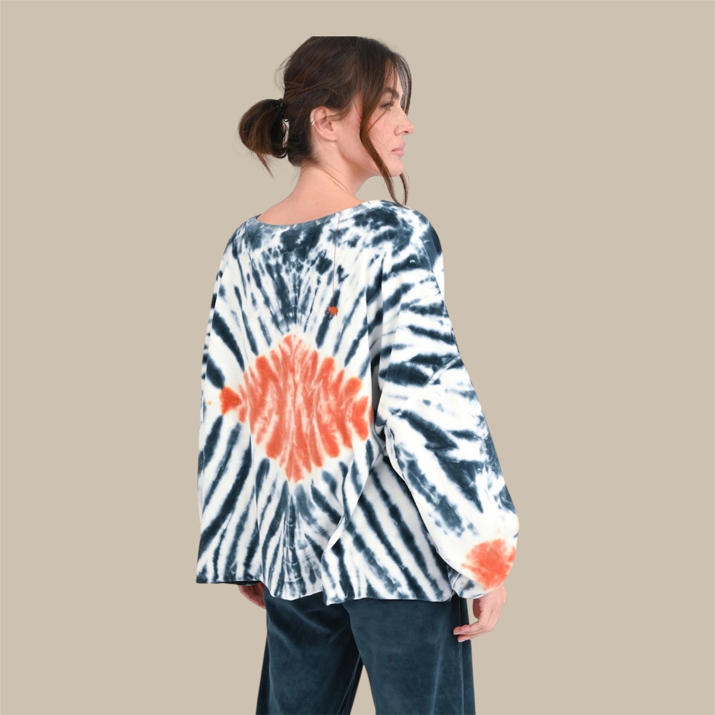 SWEATSHIRT BATIK LULU - Darksky - Love, Joy & Victory