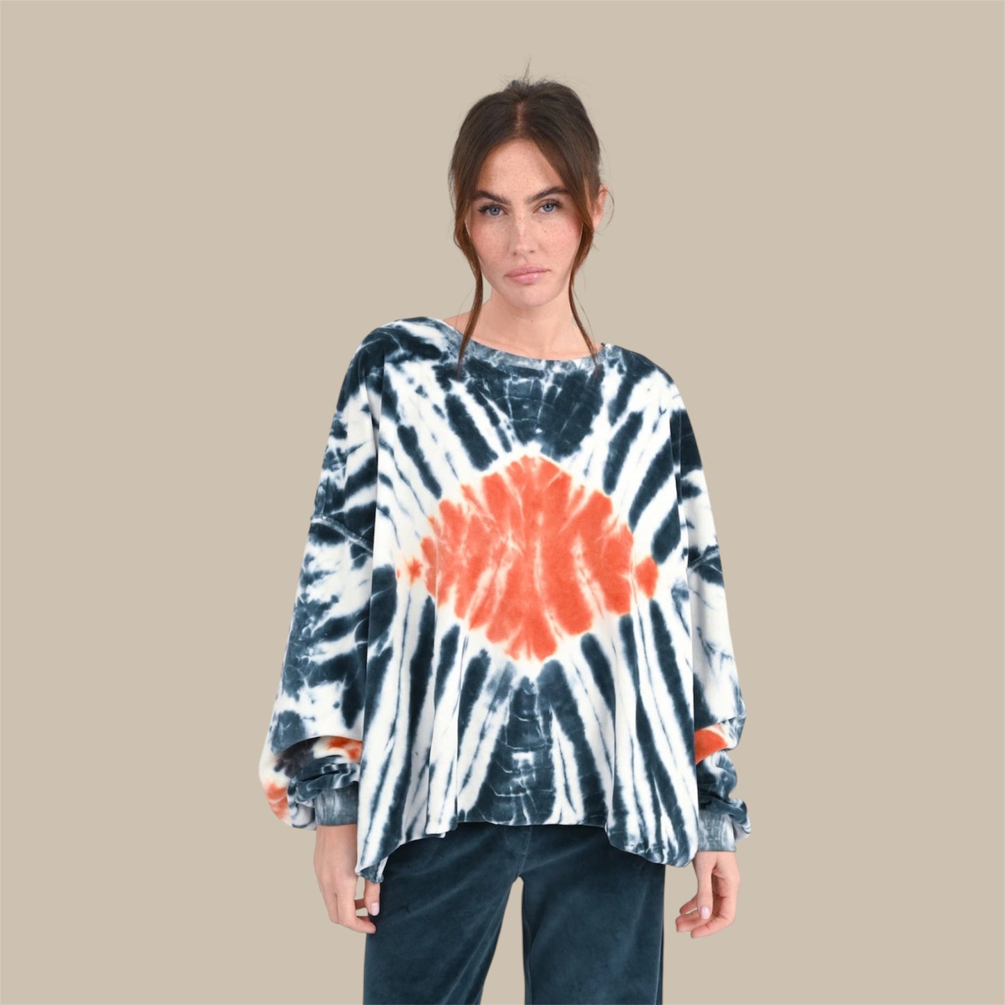 SWEATSHIRT BATIK LULU - Darksky - Love, Joy & Victory