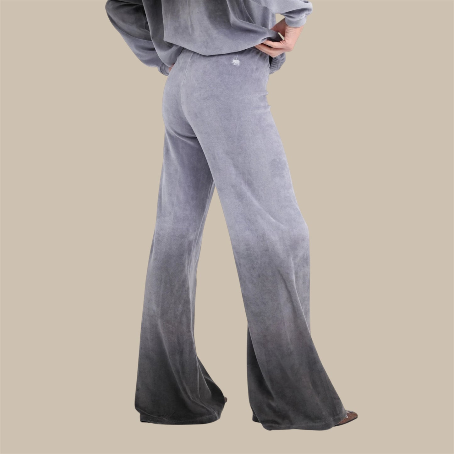 VELVET SWEATHOSE BATIK BAJNA - Multiblue - Love, Joy & Victory