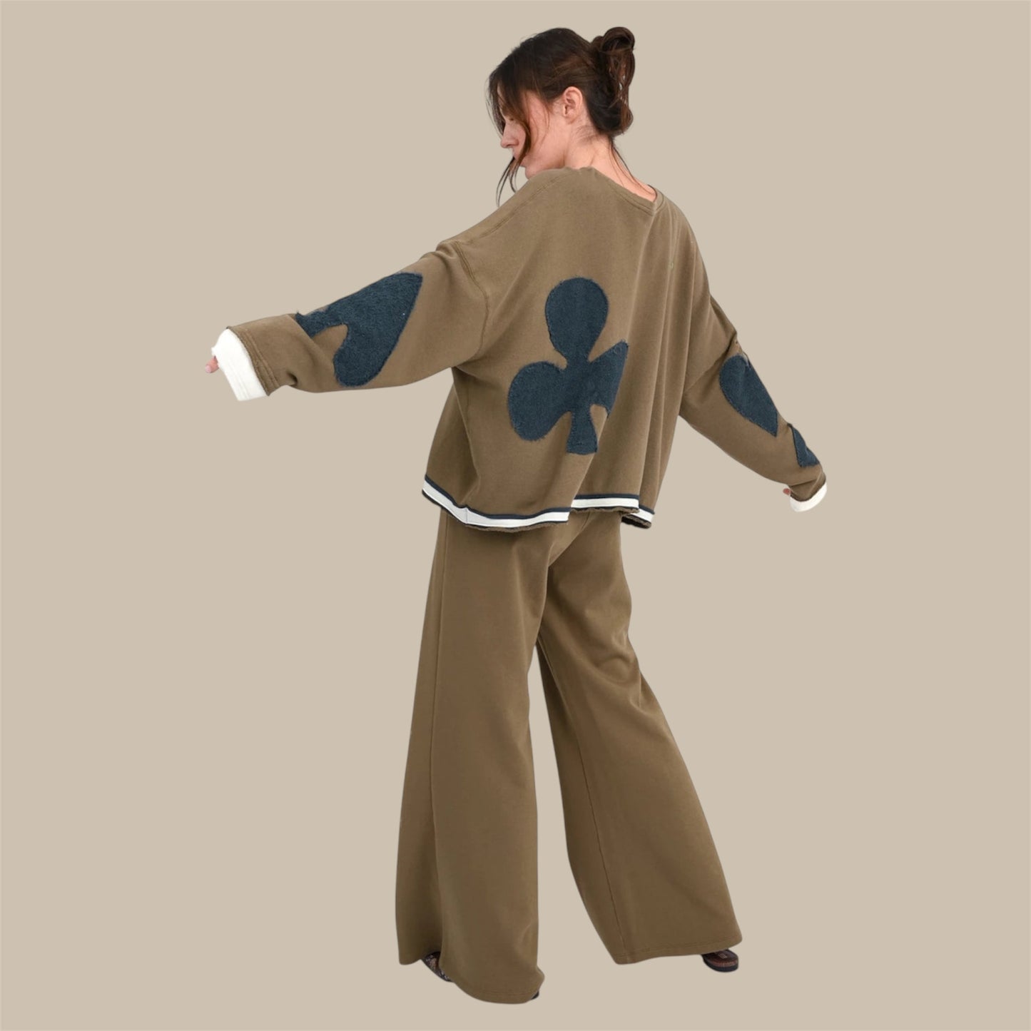 SWEATSHIRT HOPEWELL - Olive- Love, Joy & Victory